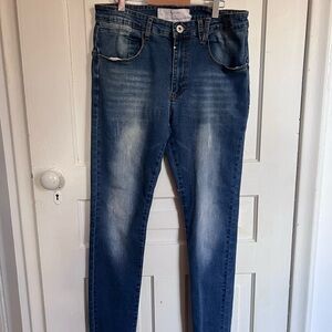 Kollar Skinnies, 32 x 34. Toronto-based Denim